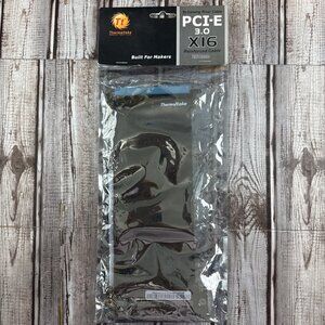 Thermaltake, PCI-E, 3.0, X16, 200ml, Tt Gaming Riser Cable - NEW SEALED